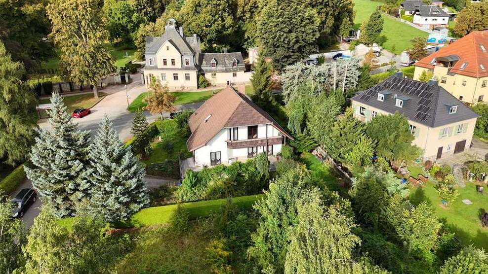 Haus zum Kaufen in Crimmitschau 399.000 € 228 m²