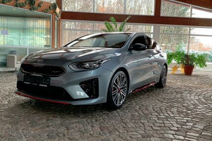 Kia pro ceed / ProCeed 153.000 km 18.600 &euro; Altenburg 04600