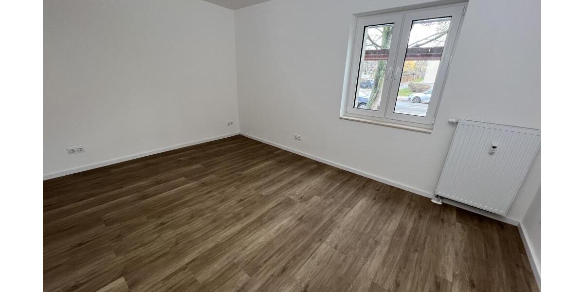 Erstbezug nach Sanierung: Exklusive 3 Zimmer Wohnung mit Balkon, Wanne und Dusche! - Etagenwohnung Gera Alt-Bieblach | Angebot:26248665