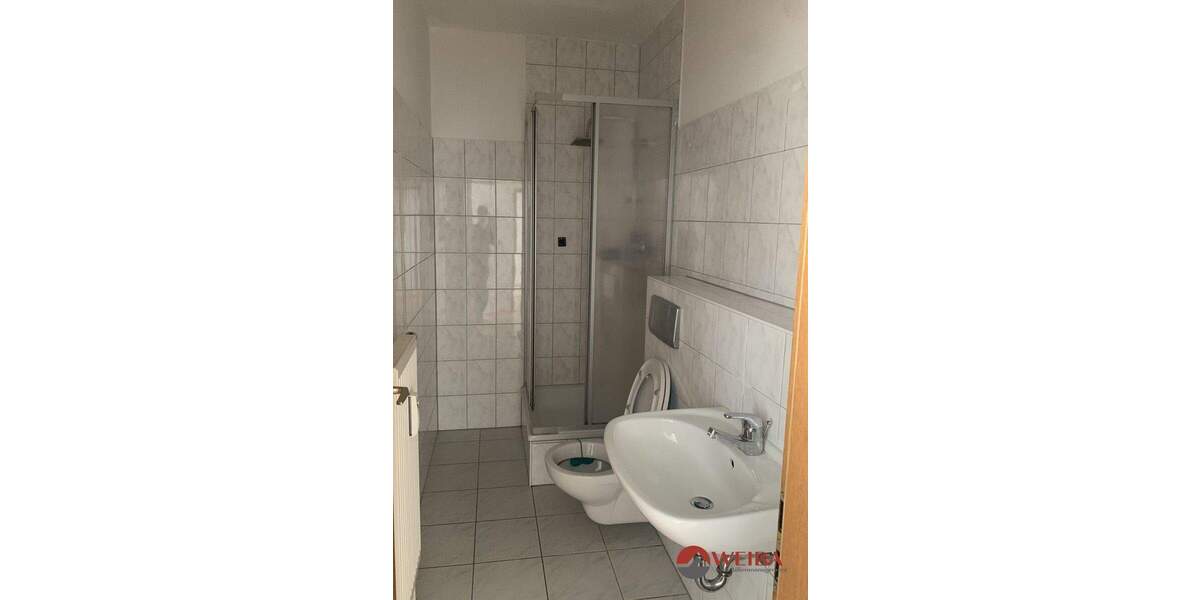 Großzügige 6-Zimmer-Dachgeschosswohnung in Gera Debschwitz 6 zimmer