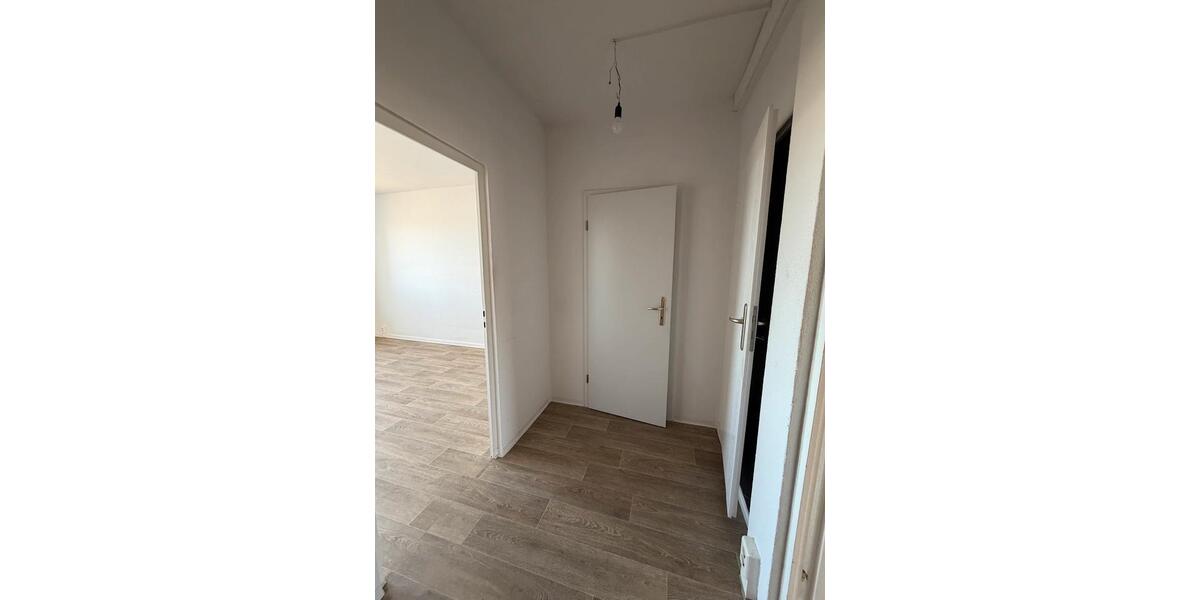 Dachgeschoßwohnung Gera - 2 Zimmer, 54 m&sup2;, 335&euro; | Angebot:26162591