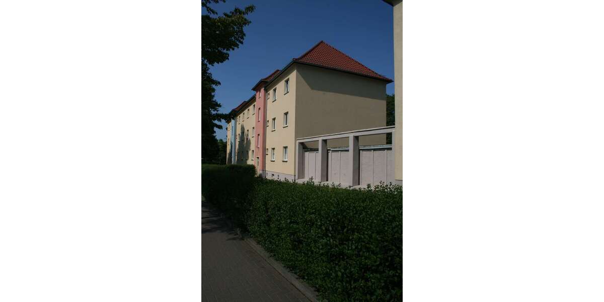Etagenwohnung Gera Untermhaus - 2 Zimmer, 43 m&sup2;, 266&euro; | Angebot:26595708