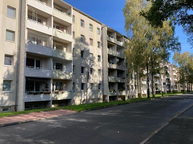 Etagenwohnung Hermsdorf - 4 Zimmer, 70 m&sup2;, 390&euro; | Angebot:25852274