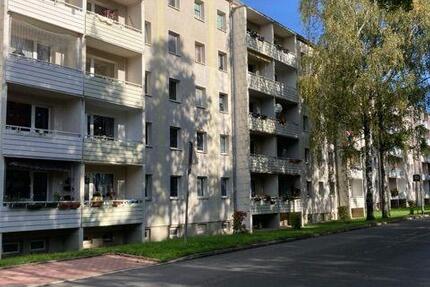 Wohnung Hermsdorf - 4 Zimmer, 70 m&sup2;, 390&euro; | Angebot:25852274