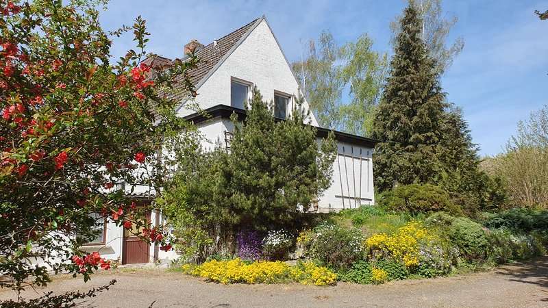 Einfamilienhaus Kretzschau - 4 Zimmer, 120 m&sup2;, 85.000&euro; | Angebot:26594717
