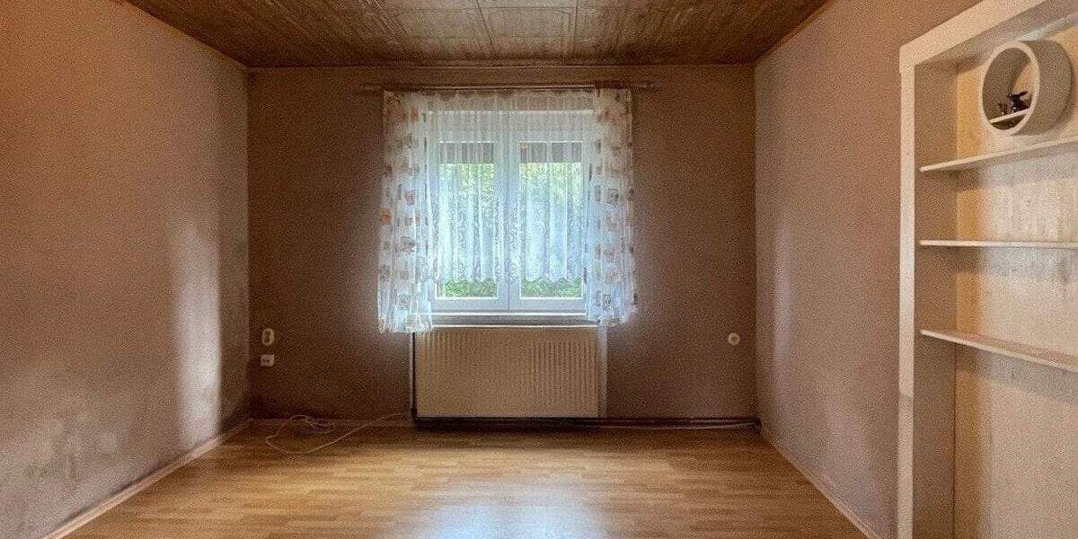 Doppelhaushälfte Droyßig - 4 Zimmer, 100 m&sup2;, 125.000&euro; | Angebot:25689985