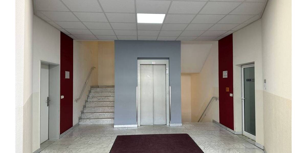 Gewerbeobjekt Gera Innenstadt - 4 Zimmer, 212 m&sup2;, 1.490&euro; | Angebot:26319407