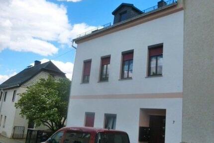 Wohnung Greiz - 2.5 Zimmer, 60 m&sup2;, 200&euro; | Angebot:26634661