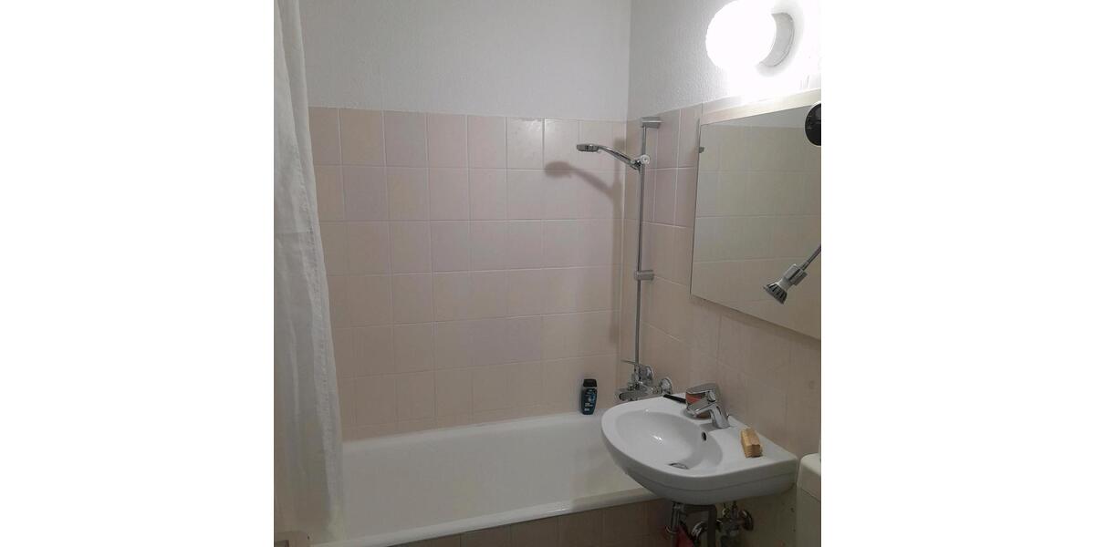 Erdgeschoßwohnung Bad Klosterlausnitz - 1 Zimmer, 35 m&sup2;, 400&euro; | Angebot:25842512