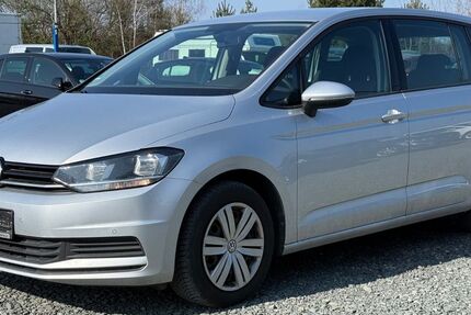 VW Touran 128.496 km 12.999 &euro; Hermsdorf/Schleifreisen 07629