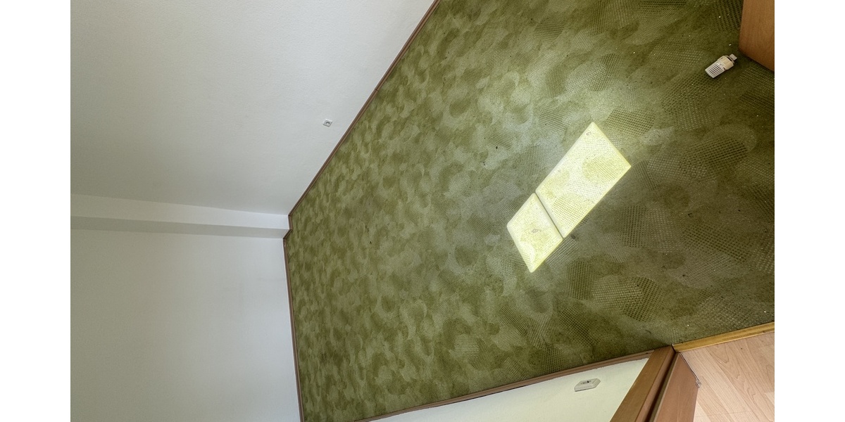 3-Raum ETW mit Balkon, Garage und Stellplatz in Gera - Etagenwohnung Gera Ostviertel | Angebot:26586644