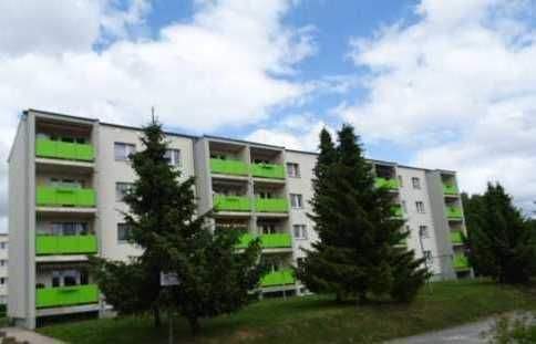 Saniert und neu möbliert - hübsche 3-Zimmer-Eigentumswohnung im Hochparterre in Hohenleuben zu verkaufen 3 zimmer