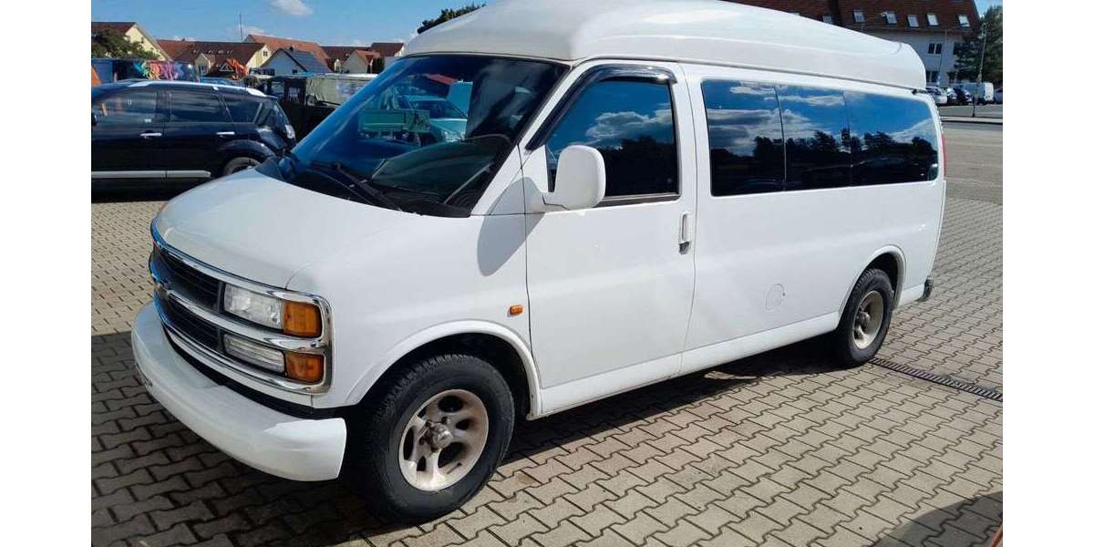 Chevrolet Express 102.000 km 7.500 &euro; Bad Klosterlausnitz-Weißenborn 07639