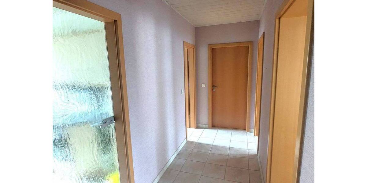 Etagenwohnung Hermsdorf - 3 Zimmer, 71 m&sup2;, 98.000&euro; | Angebot:26160265