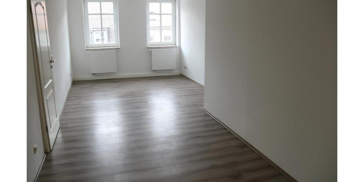 WOW! Hochwertige 4 Raum-Wohnung mit modernem Bad und großem Balkon! Die Wohnung zum Wohlfühlen. - Dachgeschoßwohnung Gera Ostviertel | Angebot:26334831