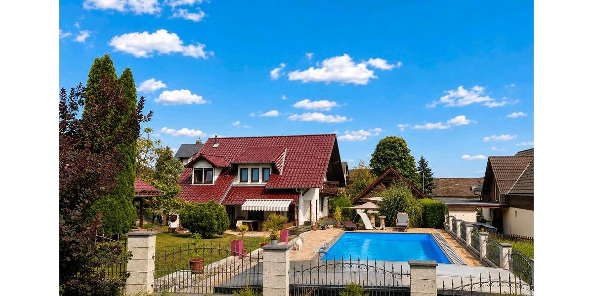 Einfamilienhaus Greiz - 8 Zimmer, 210 m&sup2;, 477.000&euro; | Angebot:27401507