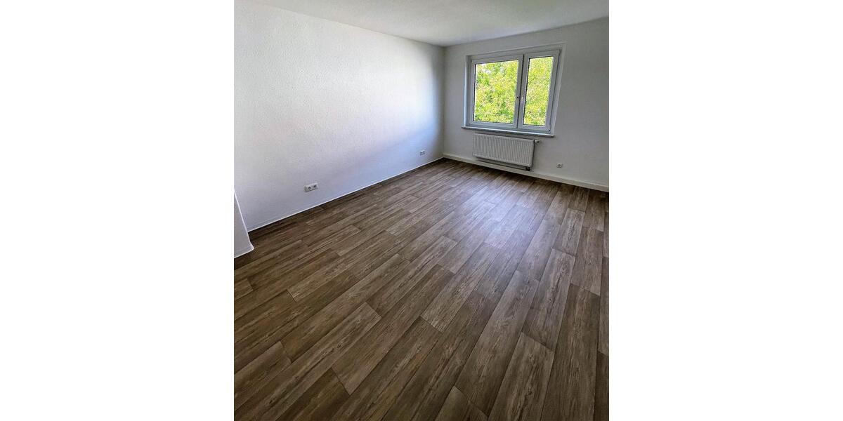 Etagenwohnung Weida - 3 Zimmer, 95 m&sup2;, 570&euro; | Angebot:21384205
