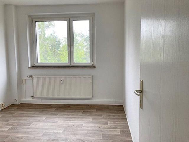 Etagenwohnung Hermsdorf - 4 Zimmer, 73 m&sup2;, 440&euro; | Angebot:23767567