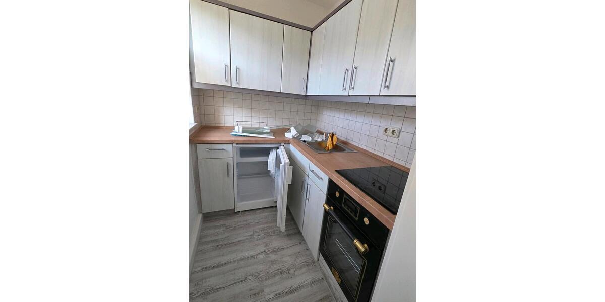 Etagenwohnung Greiz - 1 Zimmer, 24 m&sup2;, 240&euro; | Angebot:25871016