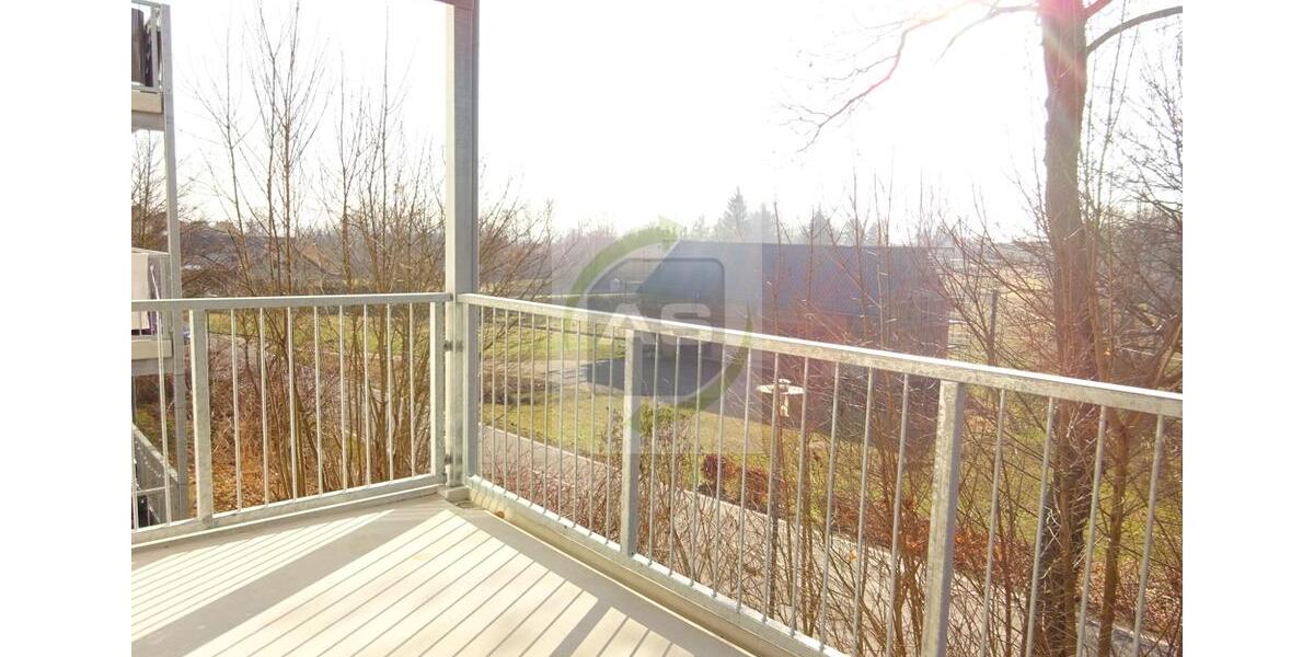 Etagenwohnung Meerane - 3 Zimmer, 82 m&sup2;, 595&euro; | Angebot:25365173