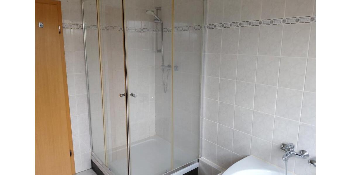 Dachgeschoßwohnung Elsteraue - 3.5 Zimmer, 85 m&sup2;, 470&euro; | Angebot:26233704