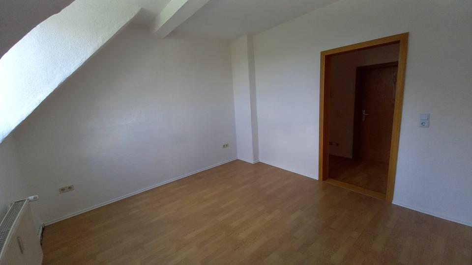 75qm 3Raum Dachgeschosswohnung 3 zimmer