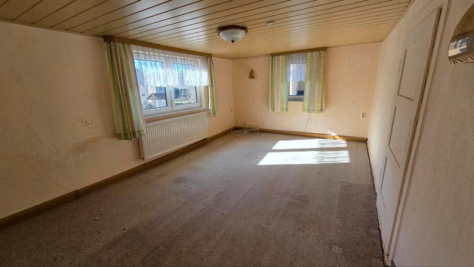 Einfamilienhaus Mohlsdorf-Teichwolframsdorf Teichwolframsdorf - 7 Zimmer, 180 m&sup2;, 81.000&euro; | Angebot:26039274