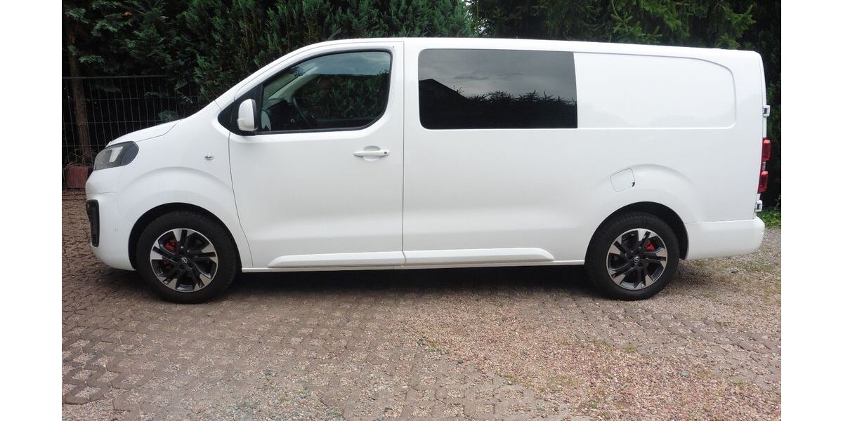 Opel Vivaro 49.500 km 24.990 &euro; Crimmitschau 08451
