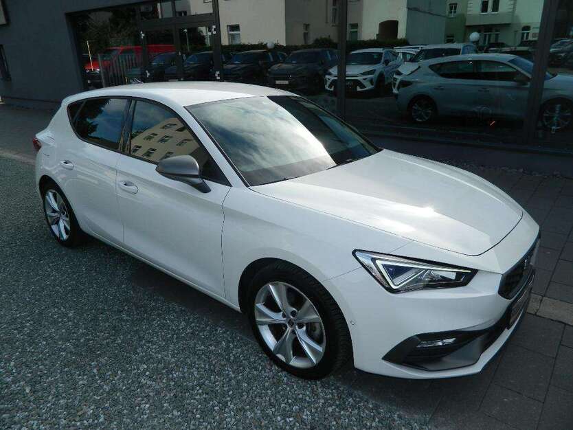 Seat Leon 57.300 km 17.990 € Gera 07545