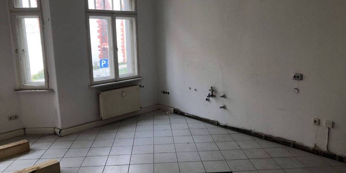 Denkmalgeschütztes Mehrfamilienhaus mit Gewerbeeinheit im Herzen von Weida 7 zimmer