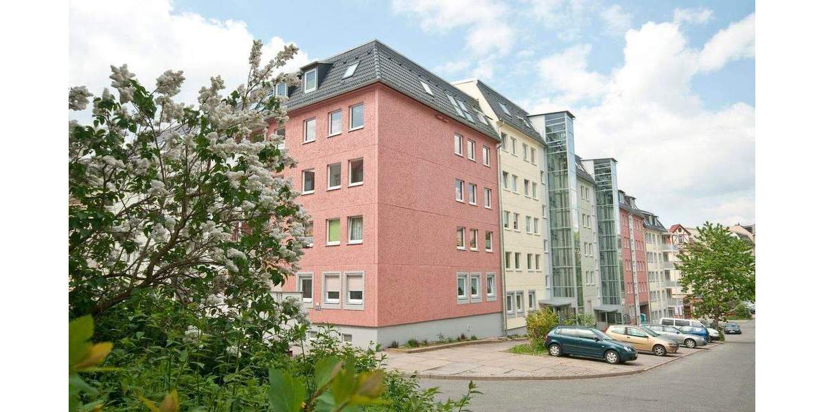 Dein neues Zuhause: Sanierte Wohnung mit Balkon und perfekter Anbindung. 2 zimmer