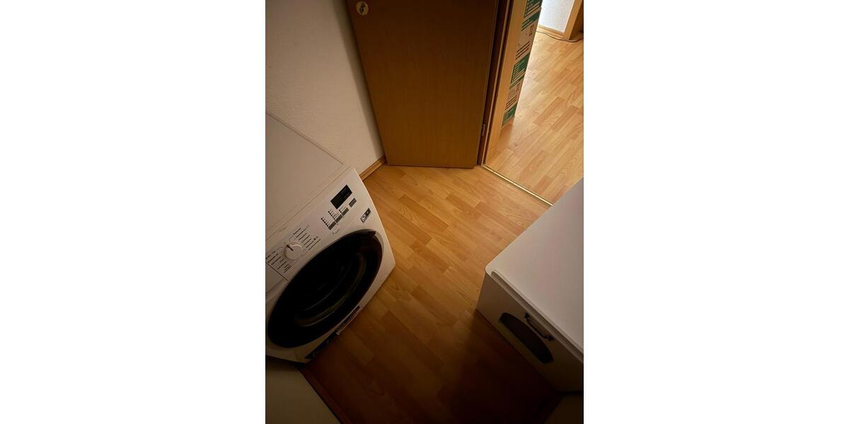 Etagenwohnung Altenburg - 2 Zimmer, 83 m&sup2;, 498&euro; | Angebot:26613171