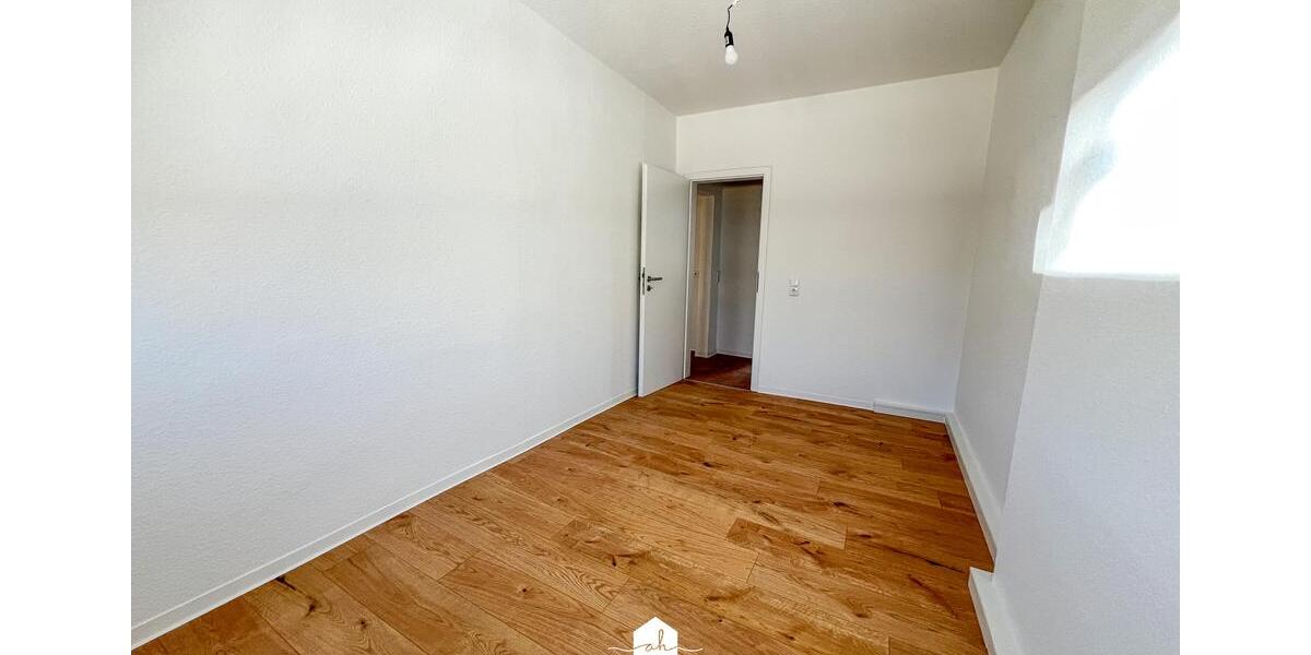 Dachgeschoßwohnung Greiz - 4 Zimmer, 83 m&sup2;, 520&euro; | Angebot:26476621