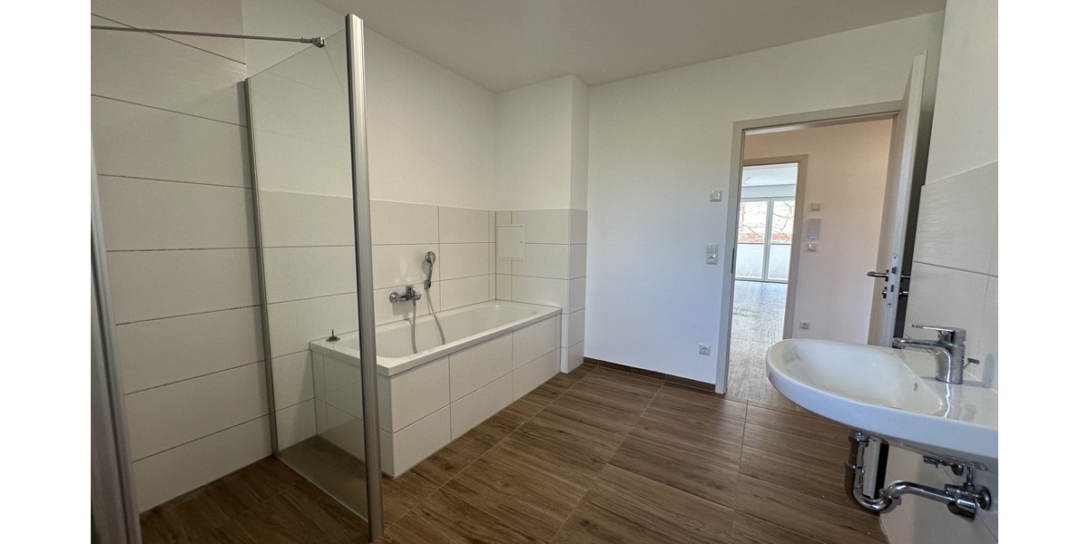 Moderne 4-Raum Wohnung mit Balkon & Loggia - Neubau am Reuß Park - Etagenwohnung Gera Alt-Bieblach | Angebot:26646682