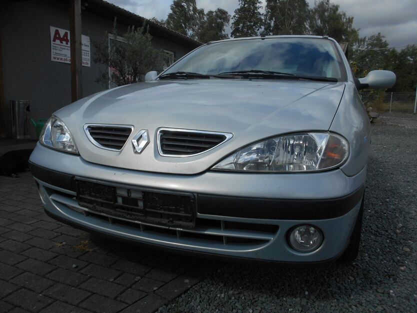 Renault Megane 196.450 km 1.290 € Gera 07554
