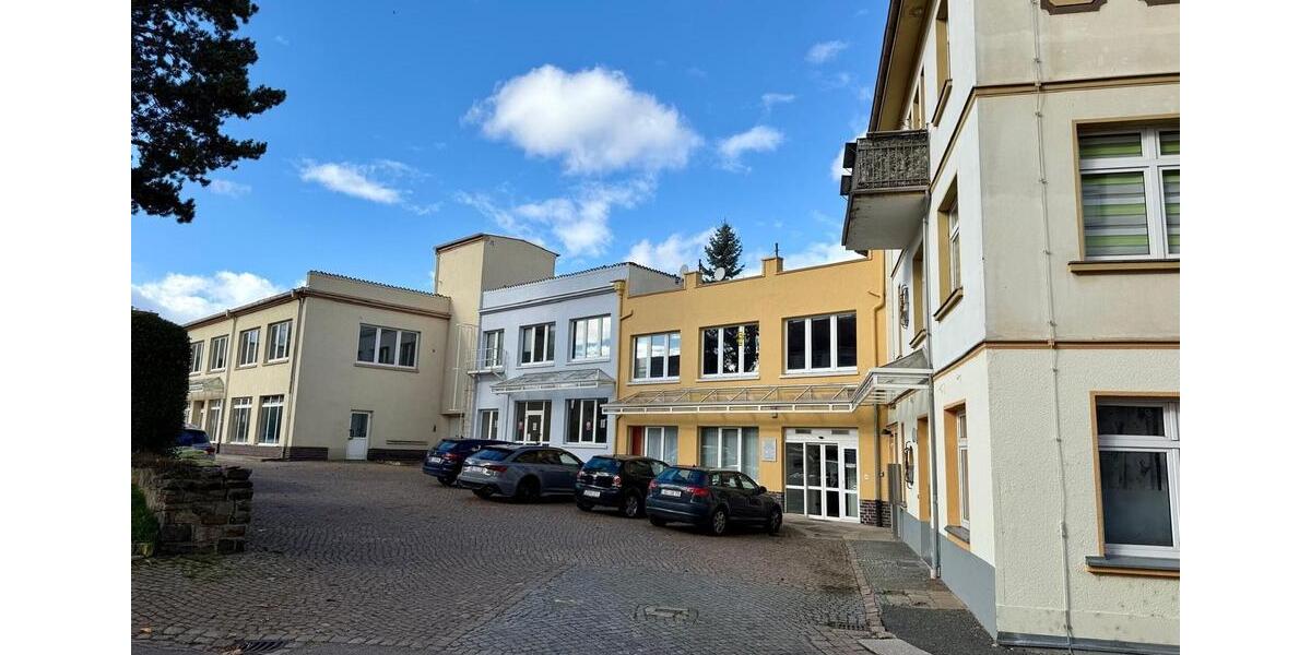 Dachgeschoßwohnung Meerane - 3 Zimmer, 84 m&sup2;, 700&euro; | Angebot:25267517