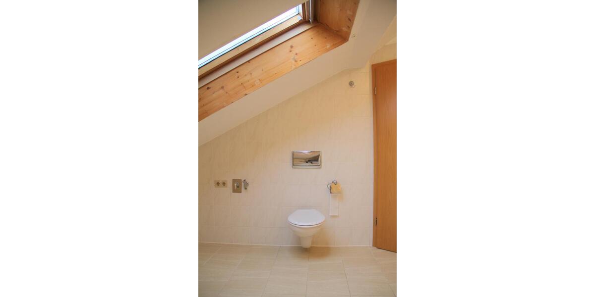 Dachgeschoßwohnung Stadtroda - 3 Zimmer, 69 m&sup2;, 550&euro; | Angebot:25304494