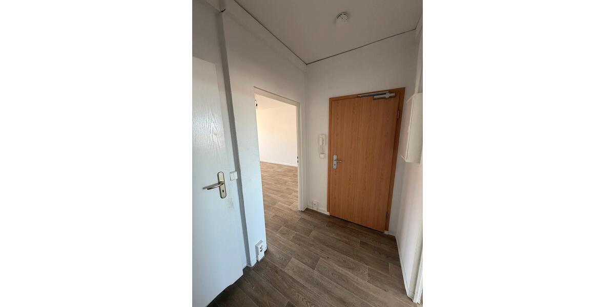Dachgeschoßwohnung Gera - 2 Zimmer, 54 m&sup2;, 335&euro; | Angebot:26162591