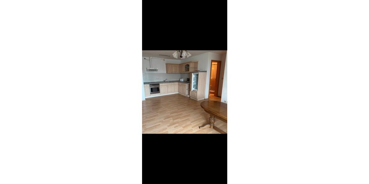 Etagenwohnung Schmölln - 1 Zimmer, 46 m&sup2;, 437&euro; | Angebot:26444477