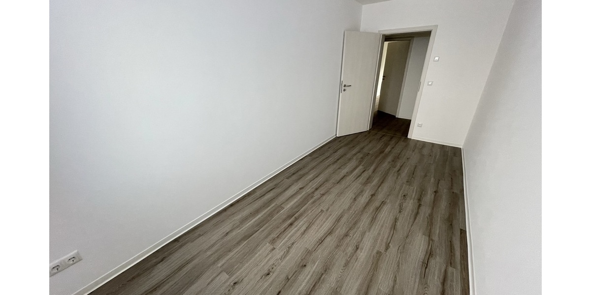 Wohnen mit ALLEN Extras am Geraer Reußpark! 4 Zimmer mit Loggia, Balkon, Aufzug und Tiefgarage! - Etagenwohnung Gera Alt-Bieblach | Angebot:26843941