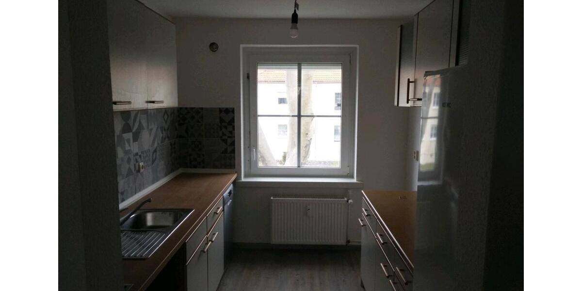 Etagenwohnung Greiz - 3 Zimmer, 65 m&sup2;, 550&euro; | Angebot:26049953