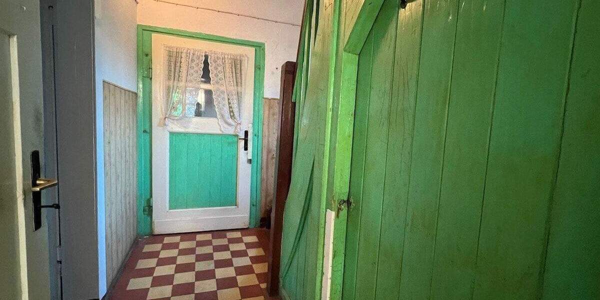 Einfamilienhaus Teuchern - 4 Zimmer, 90 m&sup2;, 100.000&euro; | Angebot:25676782