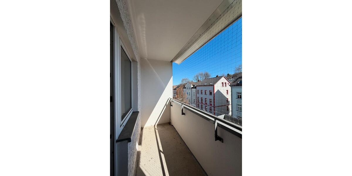 Dachgeschoßwohnung Gera - 2 Zimmer, 54 m&sup2;, 335&euro; | Angebot:26162591