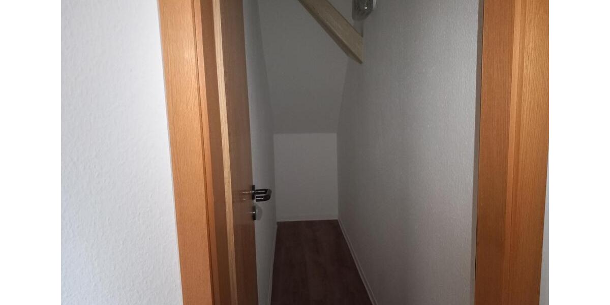 Etagenwohnung Gößnitz - 2 Zimmer, 62 m&sup2;, 345&euro; | Angebot:16998841