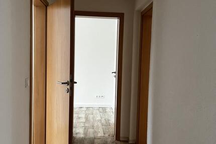 Wohnung Zeitz - 3 Zimmer, 60 m&sup2;, 390&euro; | Angebot:25717384