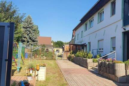 Wohnung Teuchern Trebnitz - 1 Zimmer, 30 m&sup2;, 150&euro; | Angebot:26418053