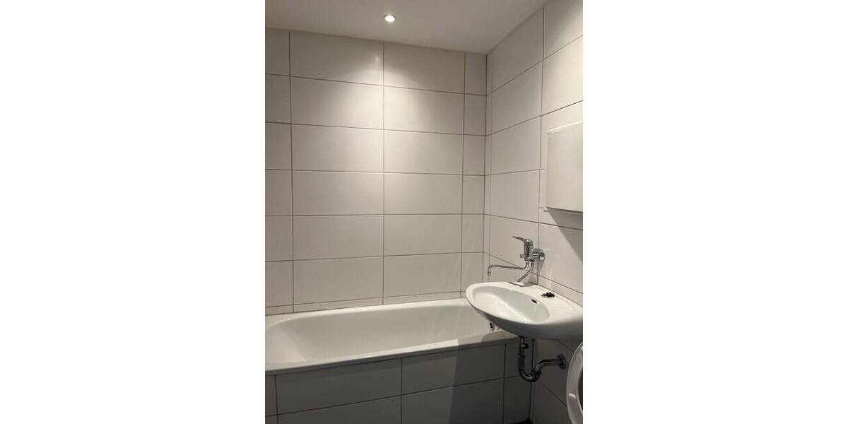 Etagenwohnung Gera Lusan - 3 Zimmer, 68 m&sup2;, 330&euro; | Angebot:25738190