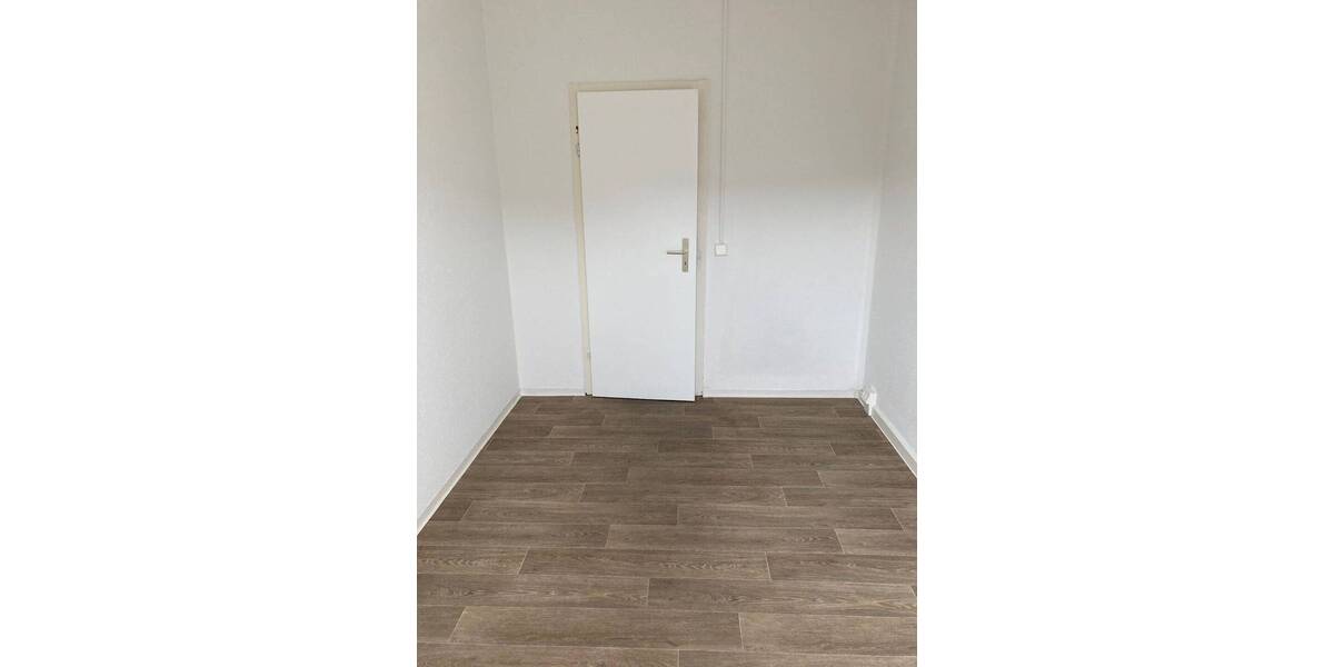 Etagenwohnung Gera Innenstadt - 3 Zimmer, 64 m&sup2;, 355&euro; | Angebot:26902624