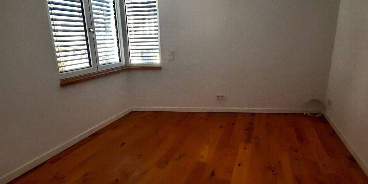 Gewerbeobjekt Gera Untermhaus - 2 Zimmer, 400&euro; | Angebot:25749199