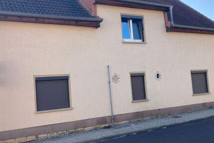 Haus Teuchern Trebnitz - 8 Zimmer, 180 m&sup2;, 61.000&euro; | Angebot:24910413